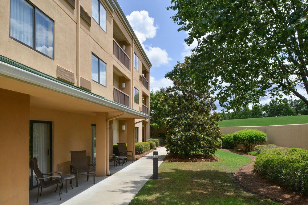 Courtyard By Marriott Columbia Northeast/Fort Jackson Area מראה חיצוני תמונה