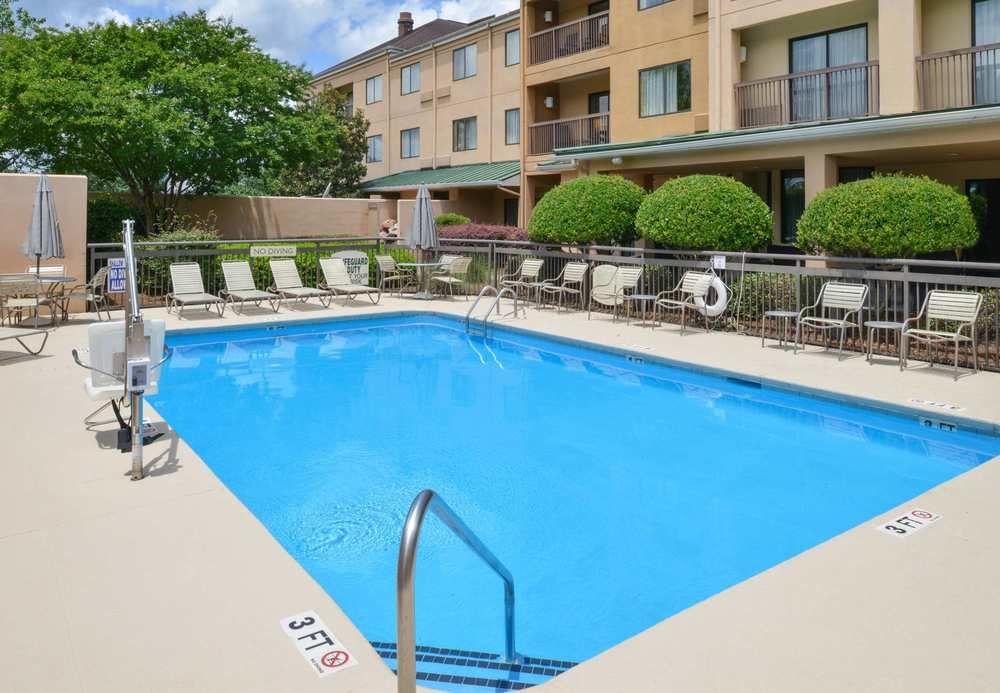 Courtyard By Marriott Columbia Northeast/Fort Jackson Area מראה חיצוני תמונה