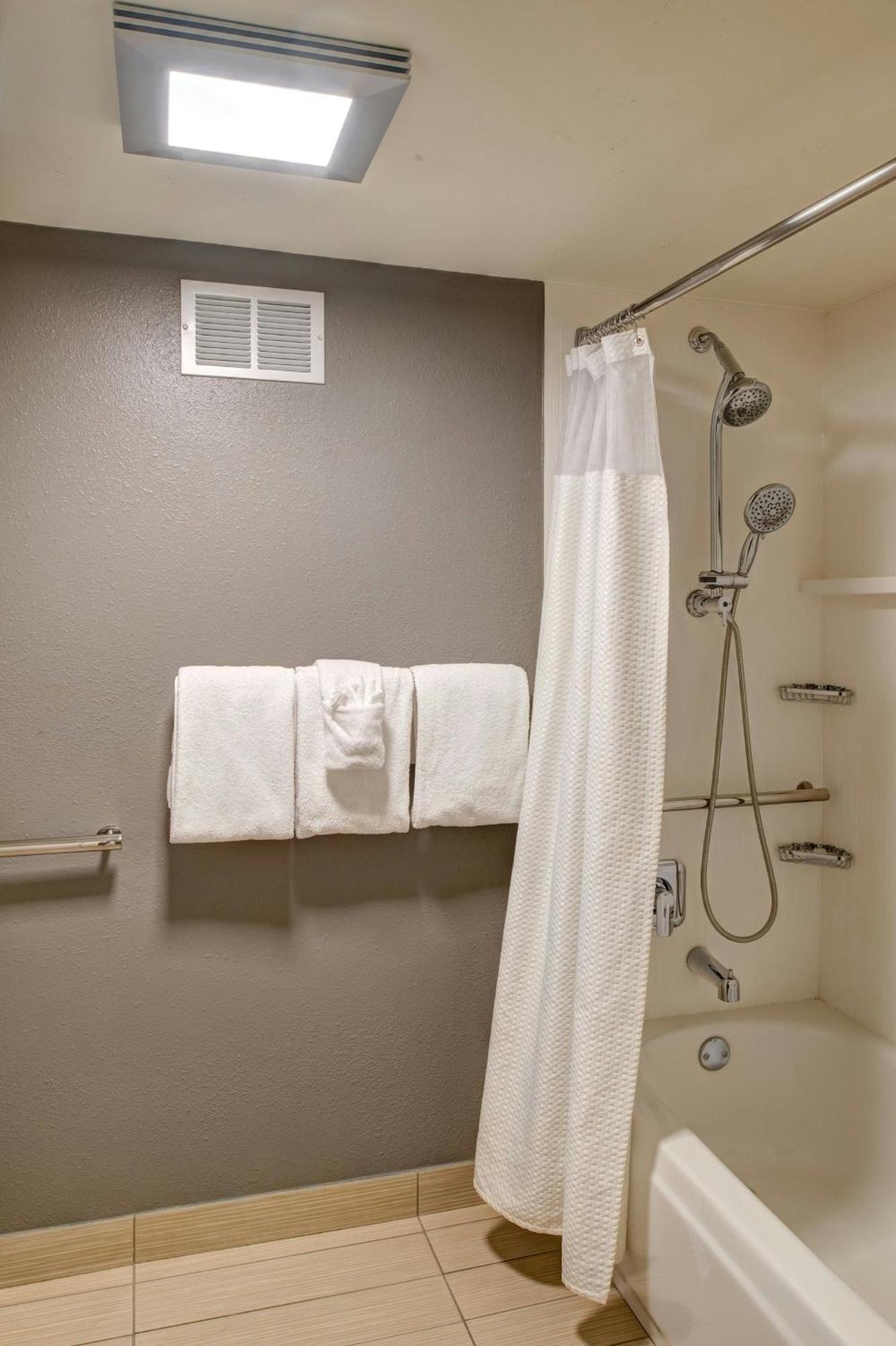 Courtyard By Marriott Columbia Northeast/Fort Jackson Area מראה חיצוני תמונה