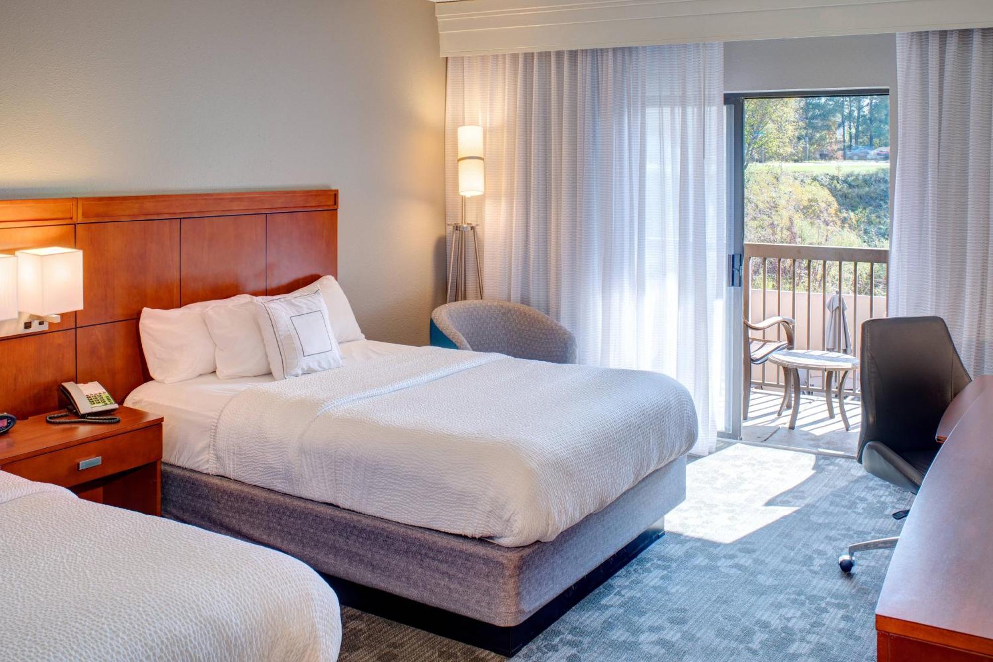 Courtyard By Marriott Columbia Northeast/Fort Jackson Area מראה חיצוני תמונה