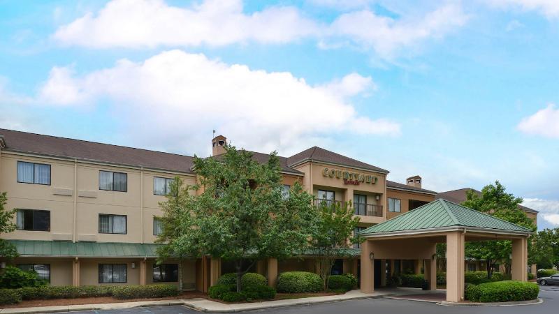 Courtyard By Marriott Columbia Northeast/Fort Jackson Area מראה חיצוני תמונה